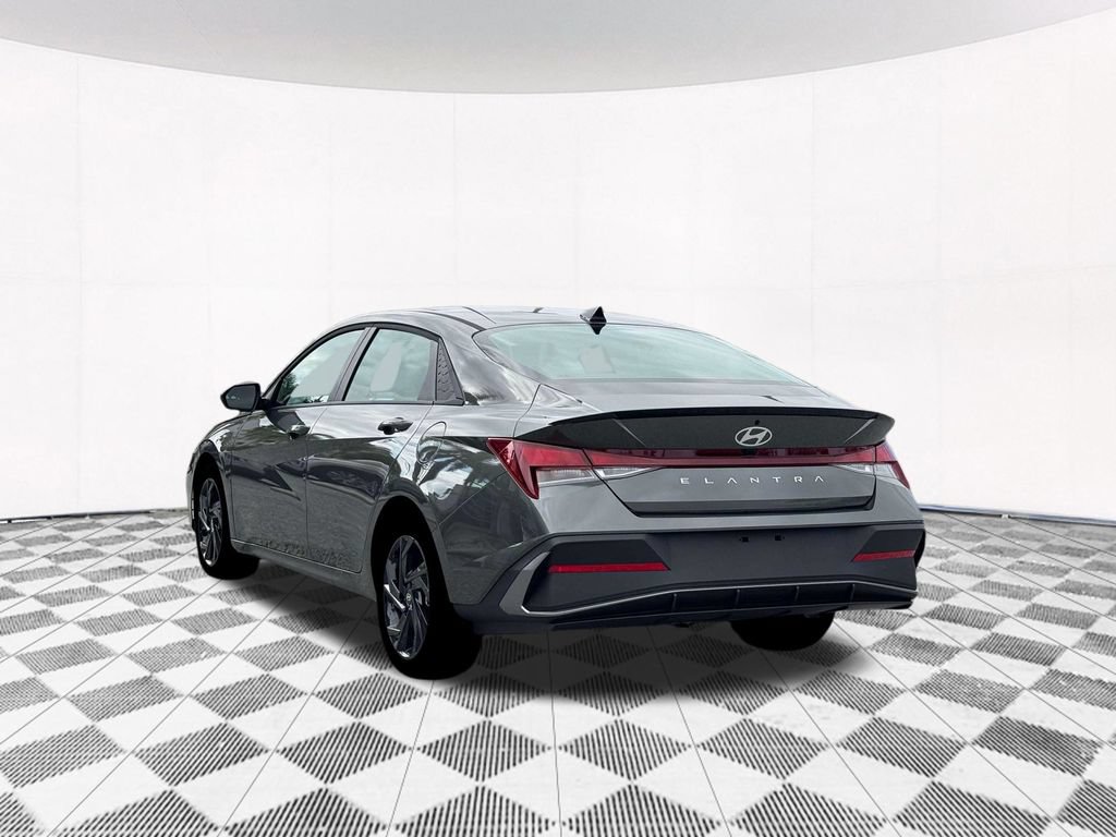 New 2026 Hyundai Elantra Sport w/ Cargo Package FWD image 8