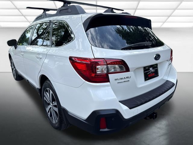 Used 2018 Subaru Outback 2.5i Limited AWD/4WD image 3