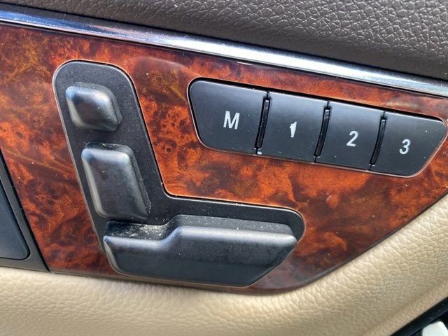Used 2011 Mercedes-Benz C 300 4MATIC Sedan image 25
