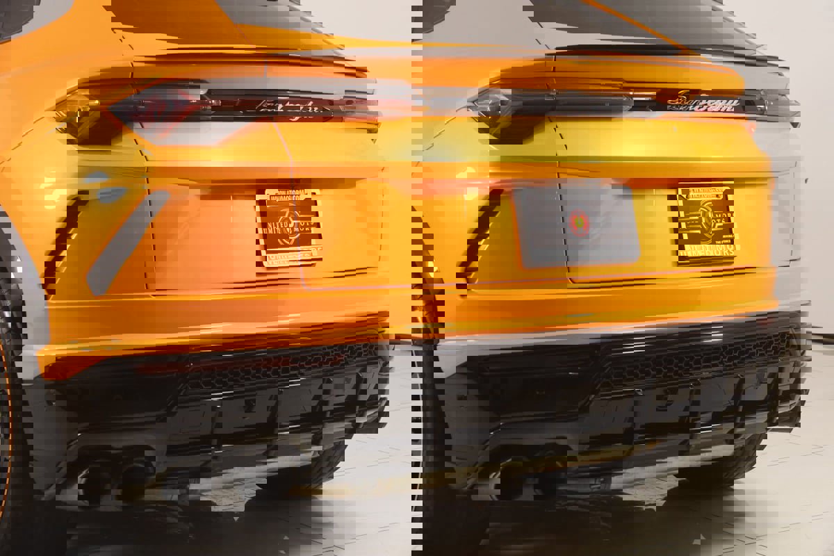 Used 2021 Lamborghini Urus image 35