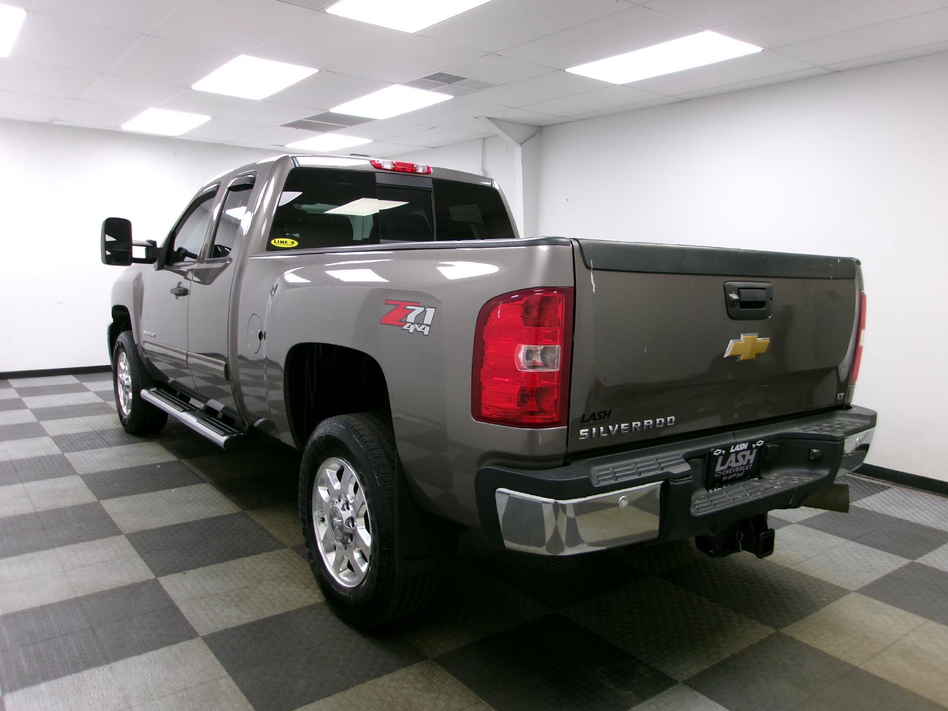 Used 2013 Chevrolet Silverado 2500 LT w/ Interior Plus Package AWD/4WD image 2