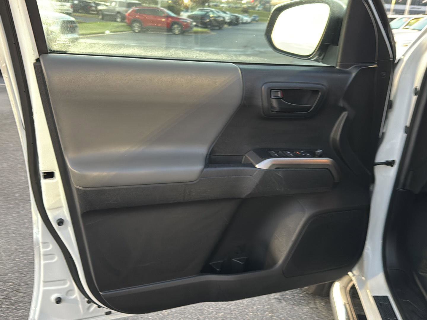 Certified 2022 Toyota Tacoma SR5 image 14