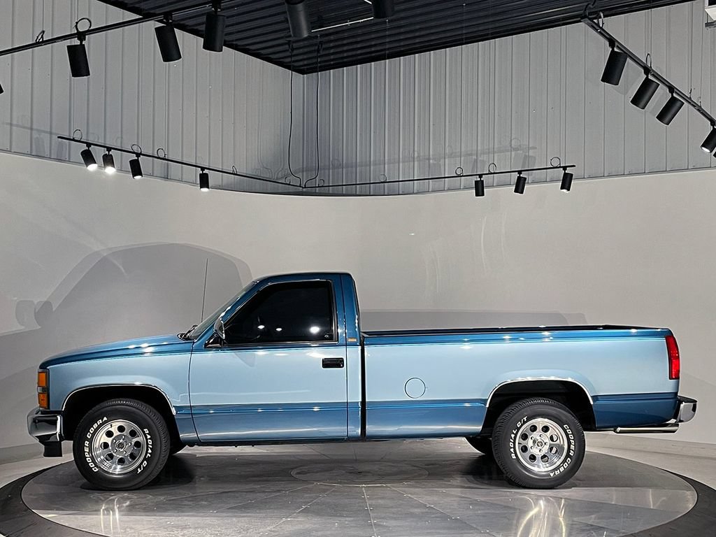Used 1992 Chevrolet Silverado 1500 2WD Regular Cab image 10