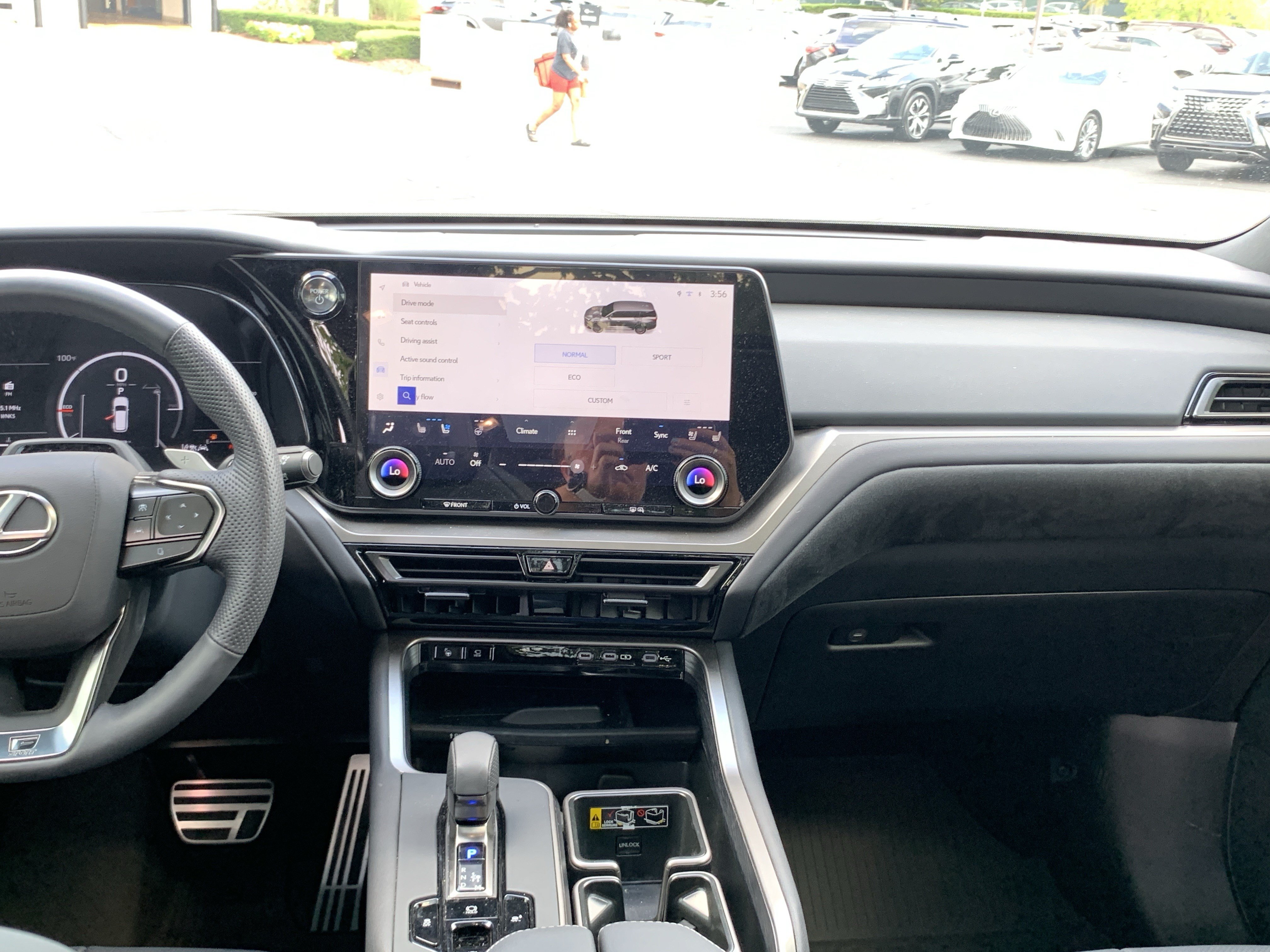 Certified 2026 Lexus TX 500h AWD w/ Technology Package image 31