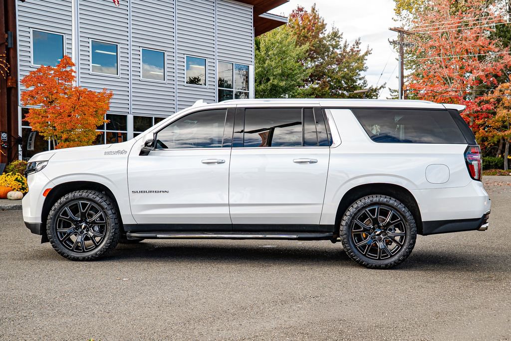 Used 2022 Chevrolet Suburban High Country image 7