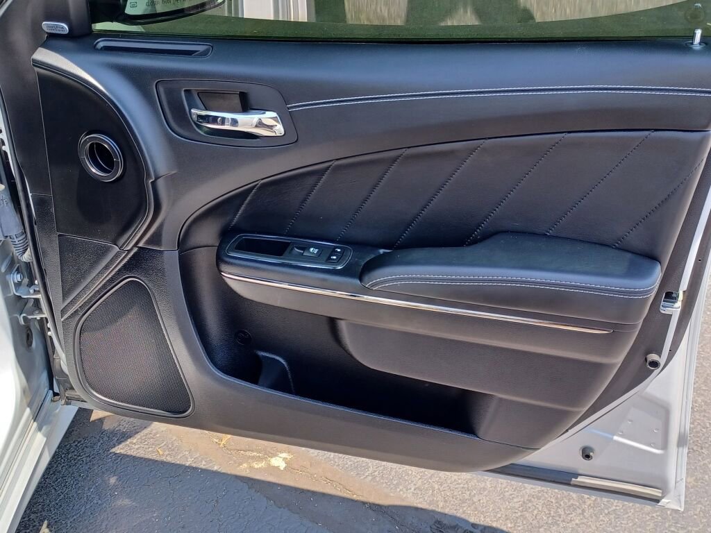 Used 2021 Dodge Charger SRT Hellcat image 11