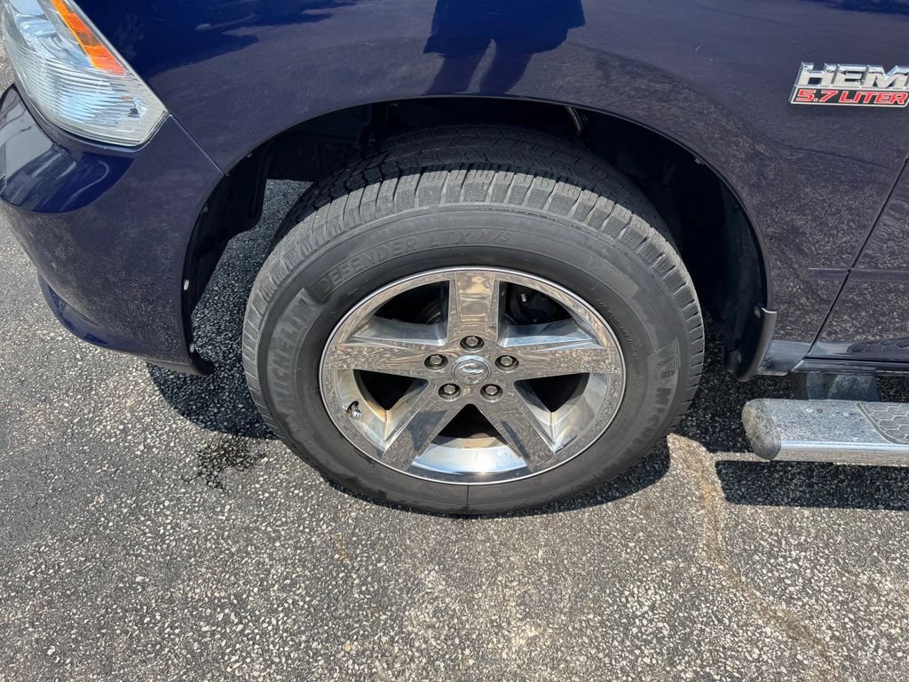 Used 2017 RAM 1500 Express w/ Express Value Package AWD/4WD image 26