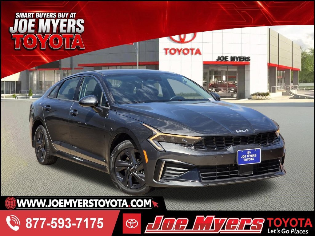 Used 2025 Kia K5 LXS FWD image 1
