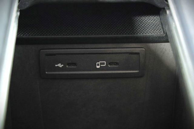 Used 2022 Mercedes-Benz GLC 300 w/ Premium Package Lite image 24