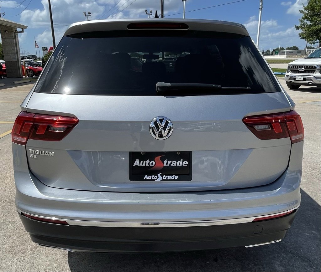 Used 2021 Volkswagen Tiguan SE image 10