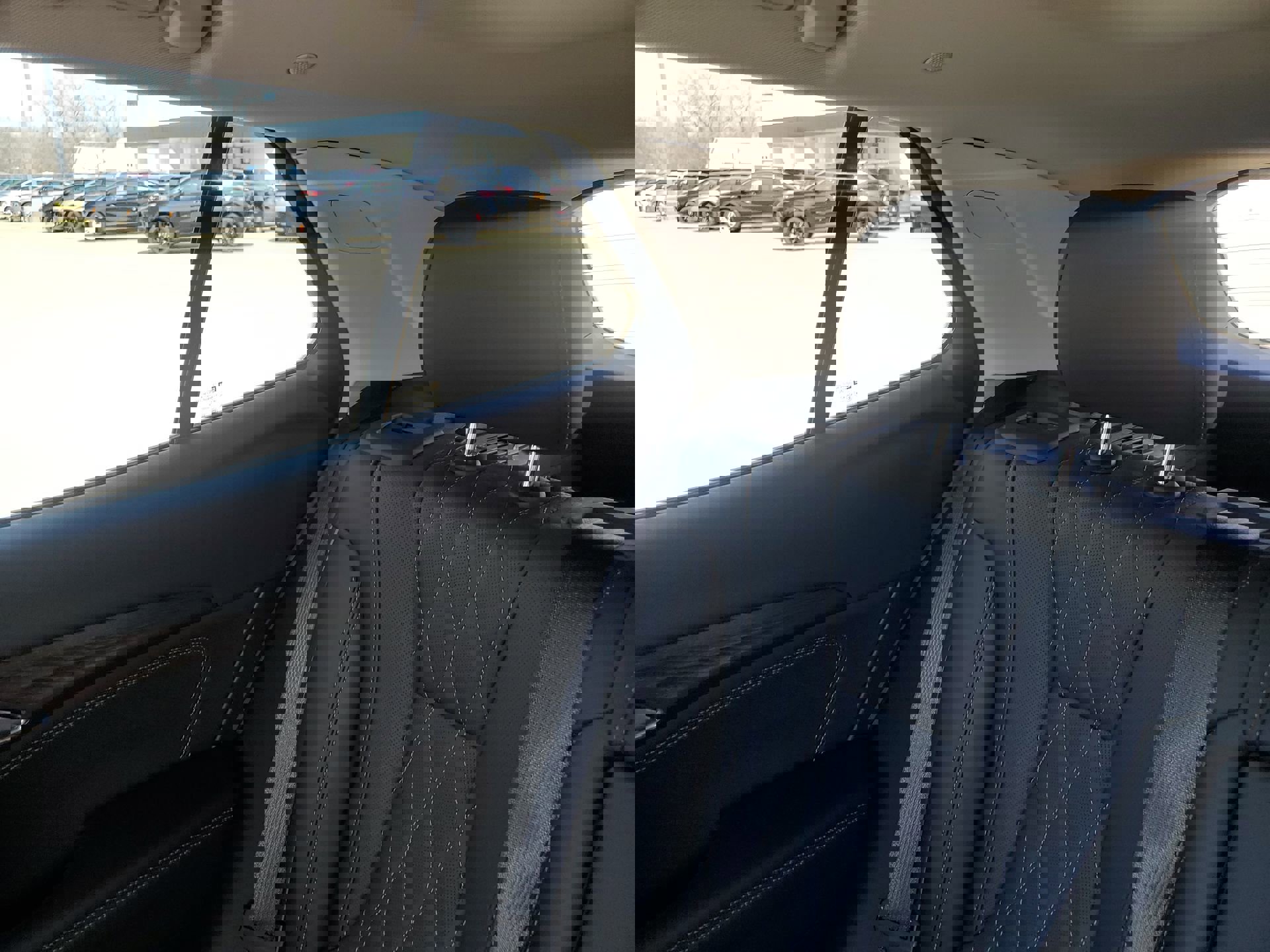 Used 2023 Buick Envision Avenir image 13