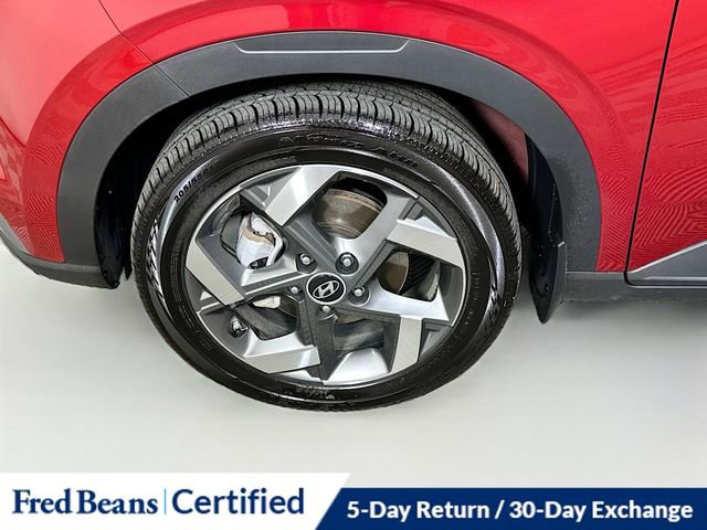 Certified 2025 Hyundai Venue Limited image 32