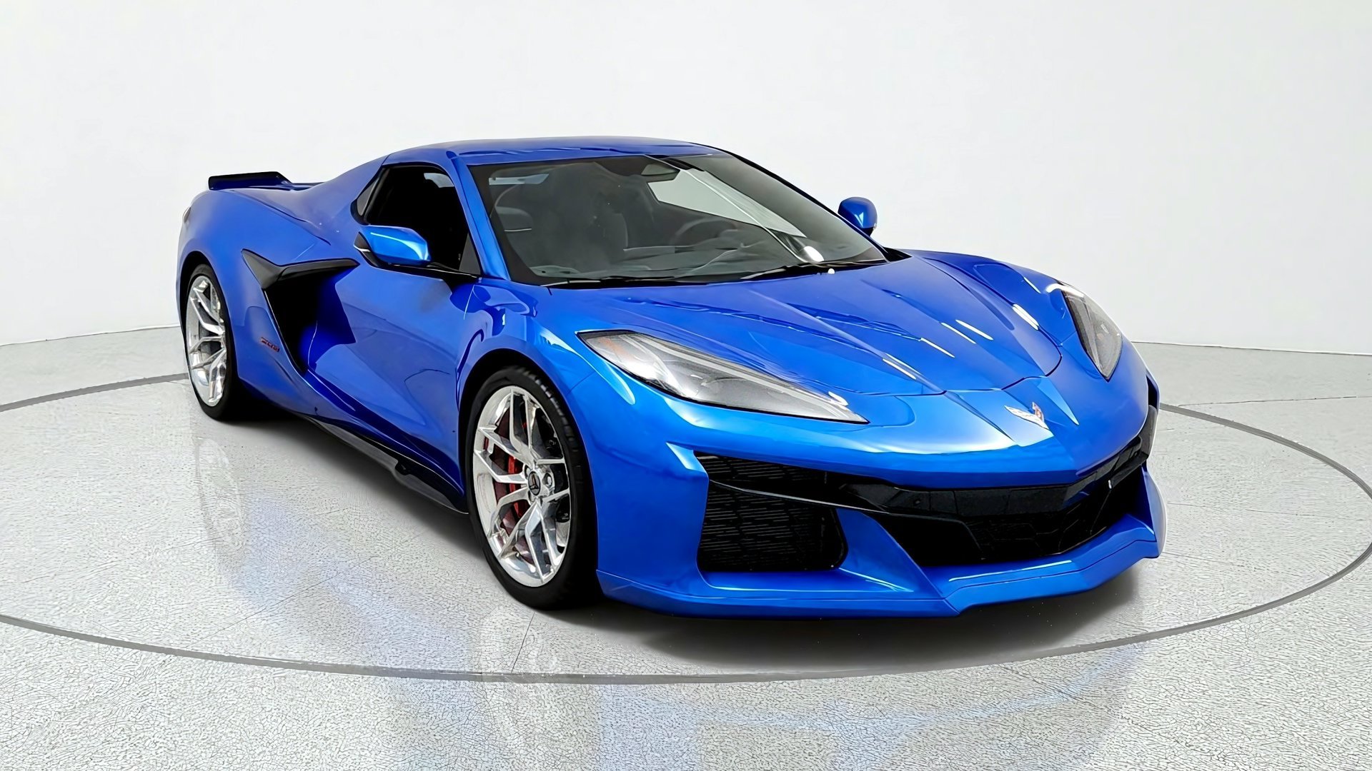 Used 2024 Chevrolet Corvette Z06 w/ Chrome Exterior Badge Package RWD image 7