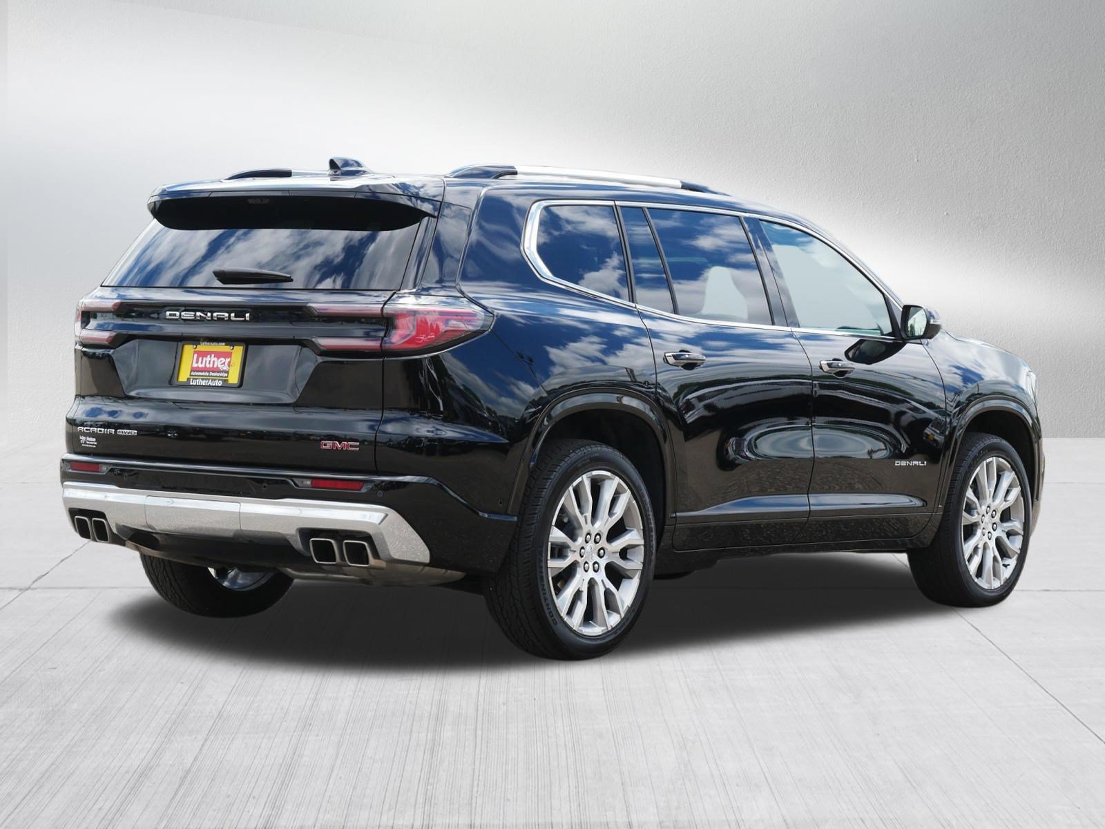 Used 2025 GMC Acadia Denali w/ Super Cruise Package AWD/4WD image 7