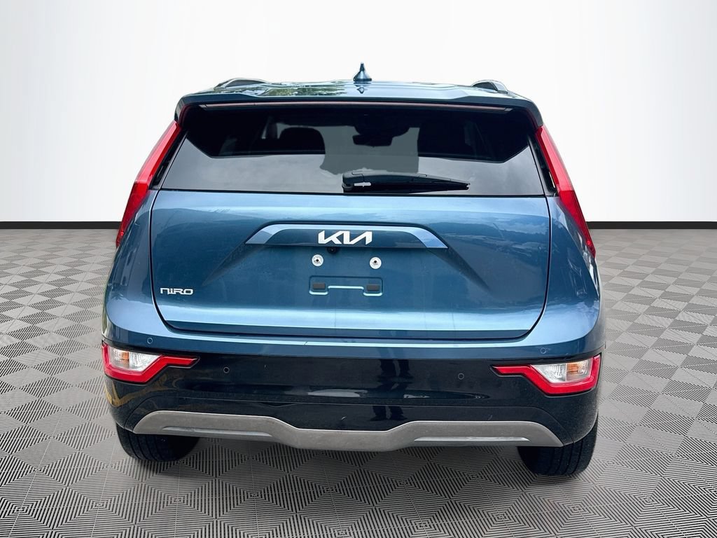 Used 2024 Kia Niro Wind w/ Wind Preserve Package FWD image 7
