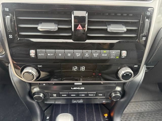 Used 2023 Lexus GX 460 Premium w/ Accessory Package AWD/4WD image 37