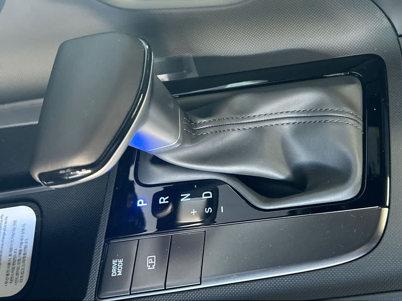 New 2026 Hyundai Elantra Sport FWD image 21