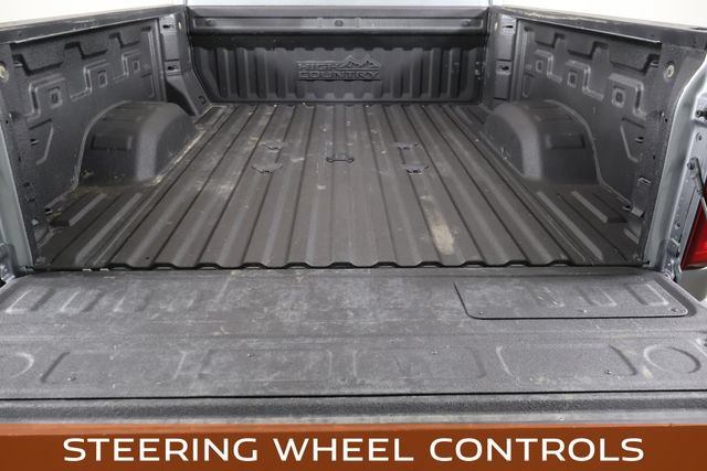 Used 2024 Chevrolet Silverado 2500 High Country w/ Technology Package AWD/4WD image 9