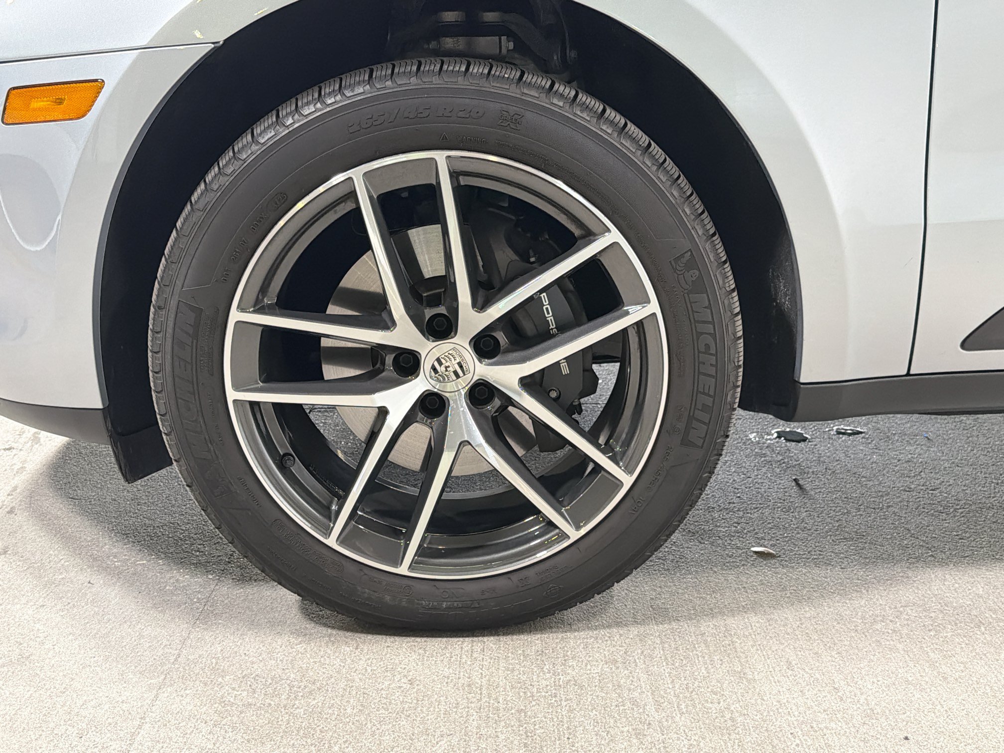 Certified 2026 Porsche Macan AWD/4WD image 40