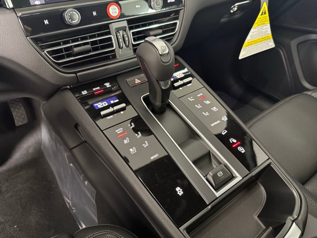 New 2026 Porsche Macan image 31