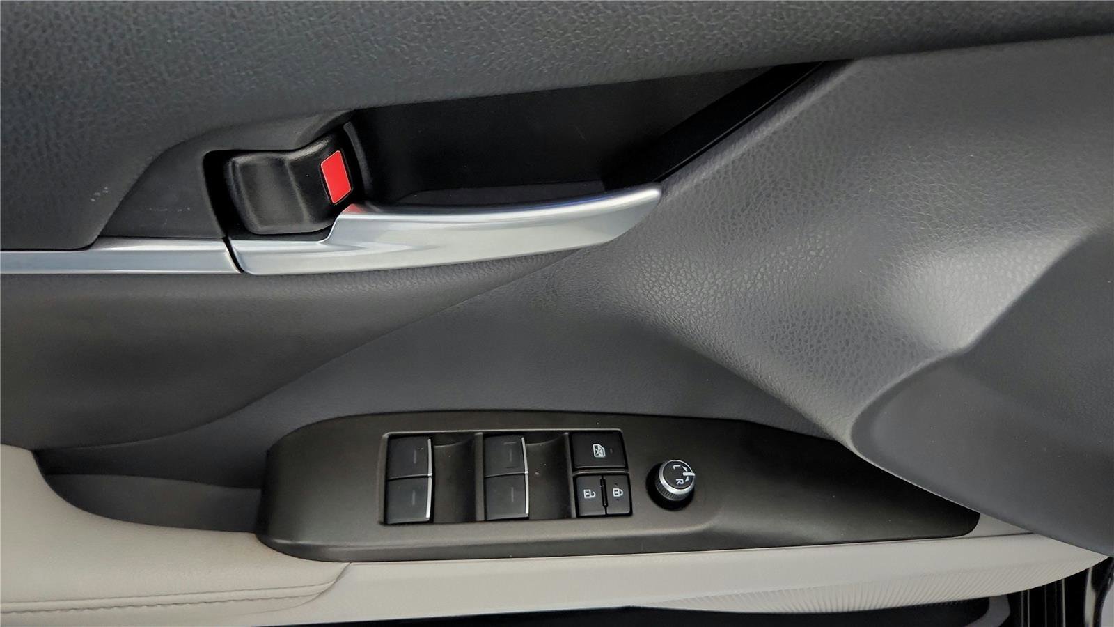 Certified 2023 Toyota Camry XLE w/ Navigation Package image 23