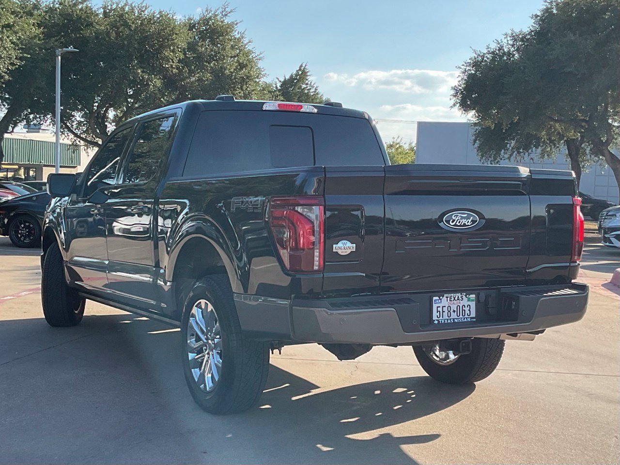 Used 2025 Ford F150 King Ranch w/ FX4 Off-Road Package AWD/4WD image 6