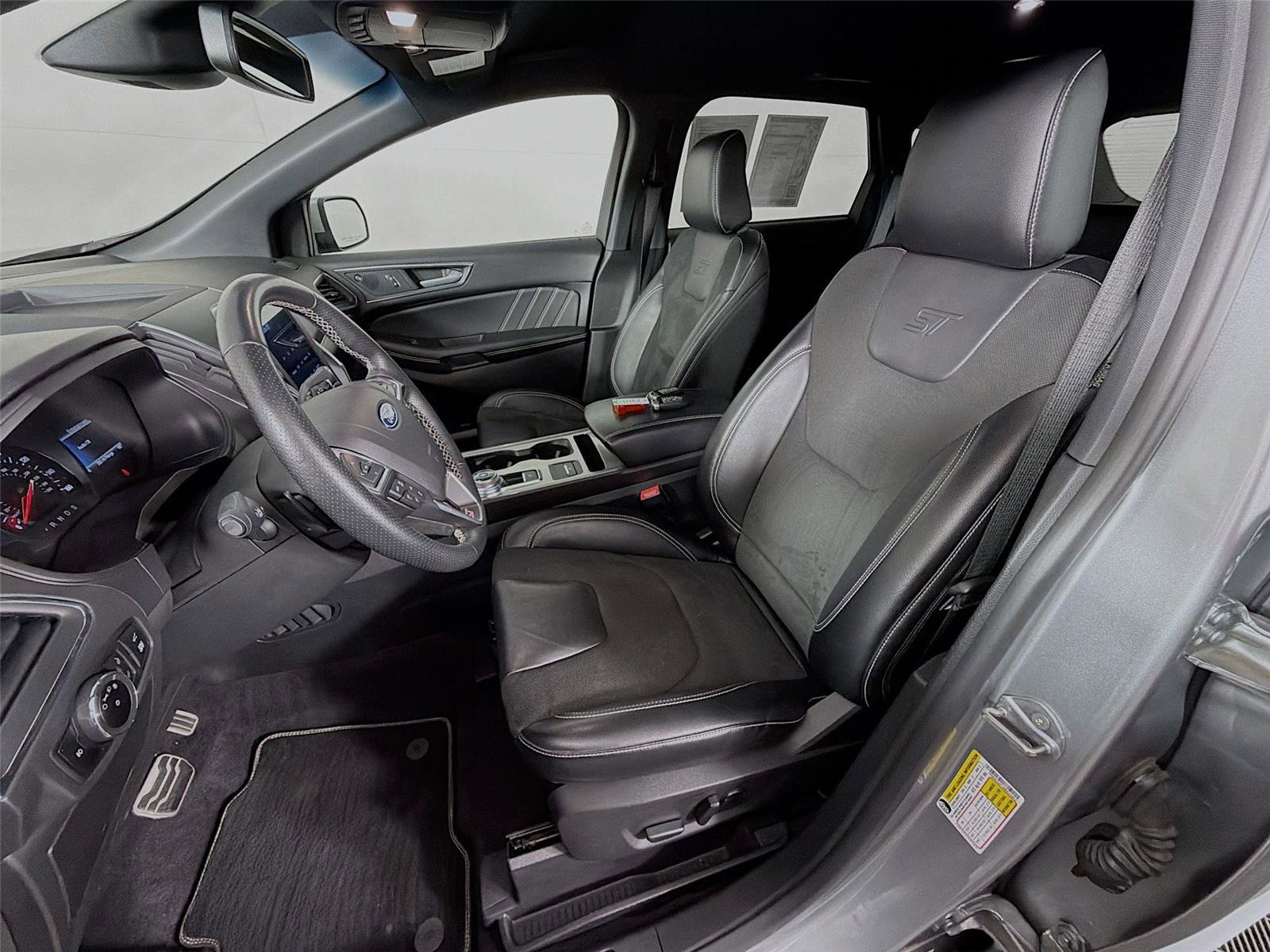 Used 2024 Ford Edge ST AWD/4WD image 11