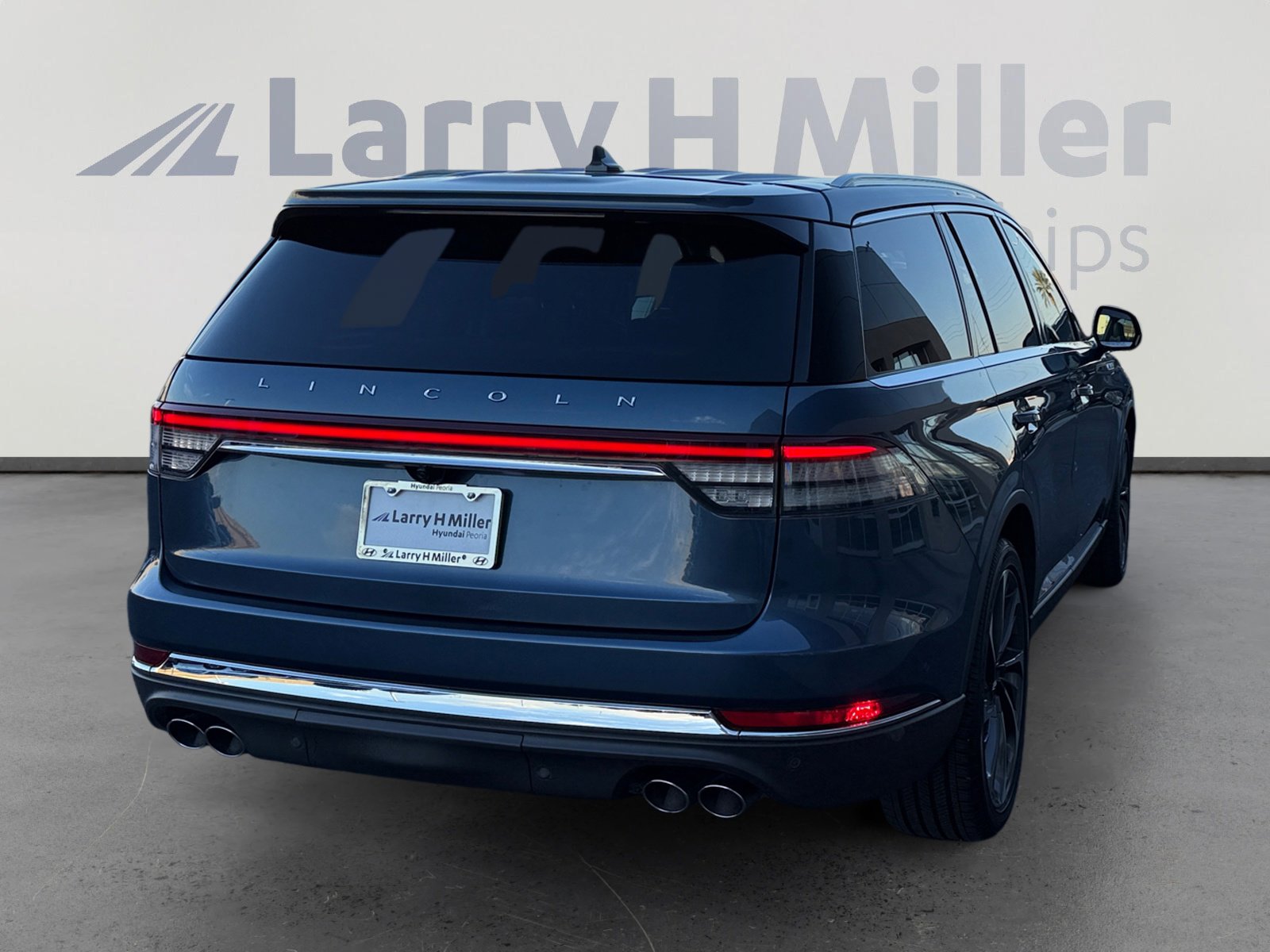 Used 2020 Lincoln Aviator Reserve w/ Equipment Group 202A image 5
