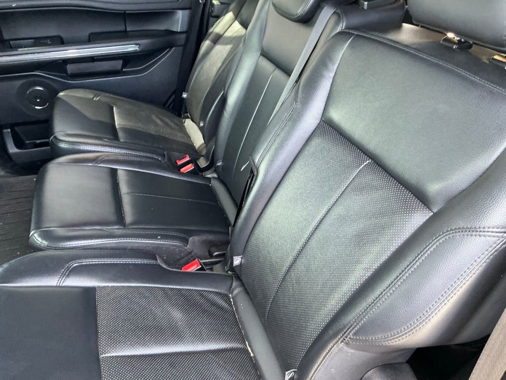 Used 2019 Ford Expedition XLT w/ Equipment Group 202A image 11