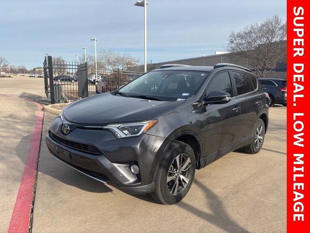 Used 2018 Toyota RAV4 XLE image 1