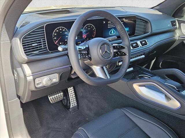 New 2026 Mercedes-Benz GLS 580 4MATIC image 9