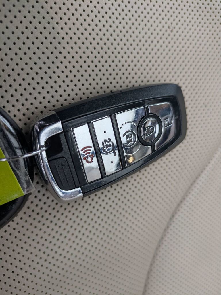 Used 2023 Lincoln Nautilus Reserve w/ Equipment Group 201A image 52