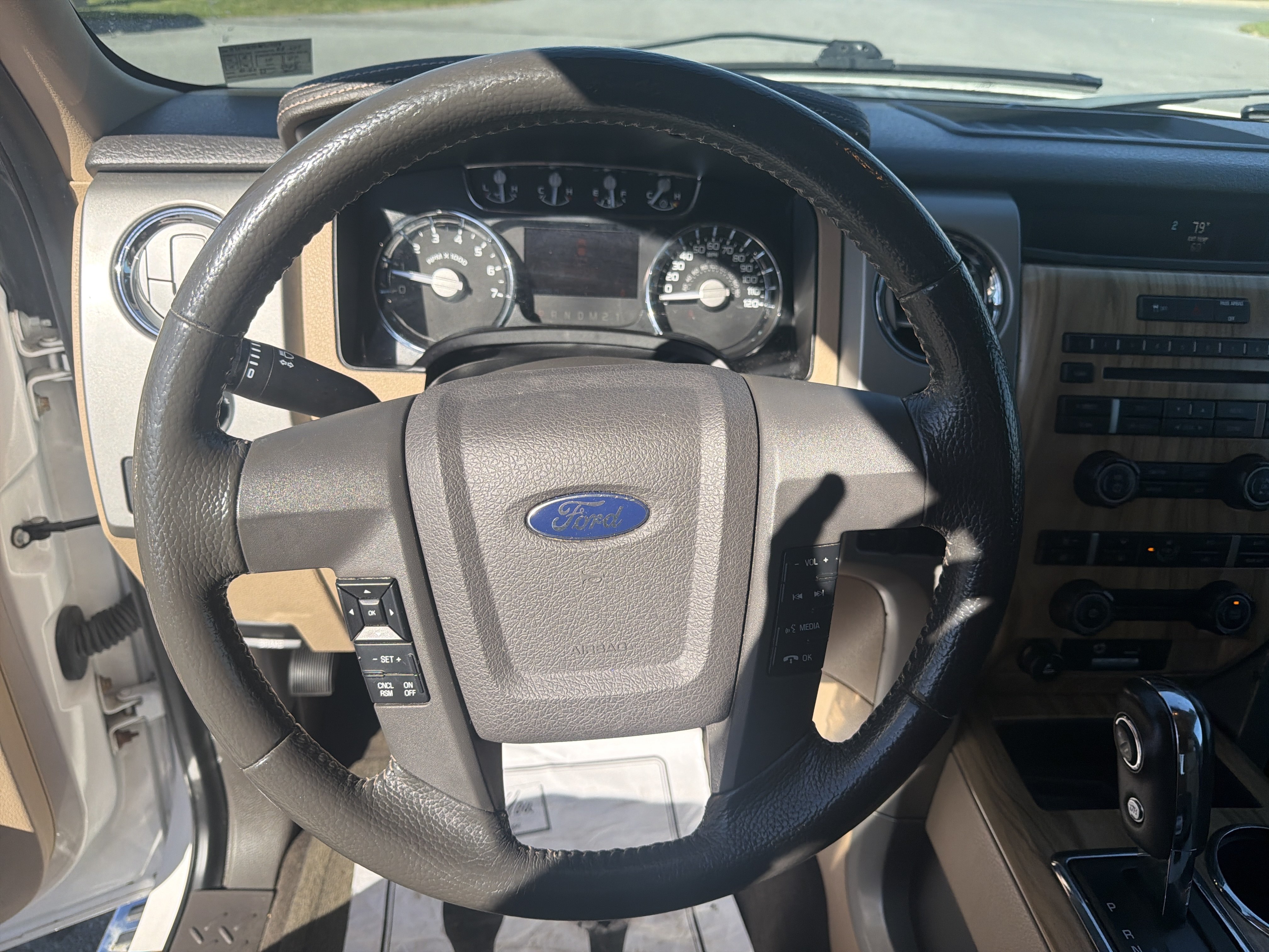 Used 2011 Ford F150 Lariat w/ Lariat Chrome Pkg AWD/4WD image 17