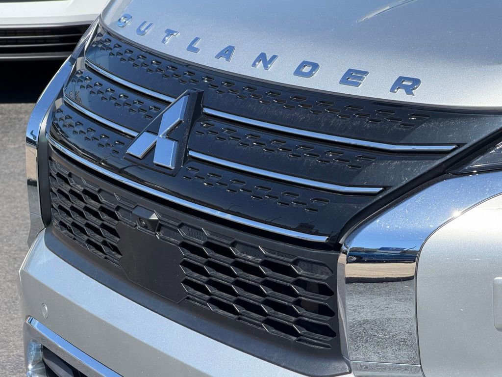 Used 2022 Mitsubishi Outlander SE AWD/4WD image 27