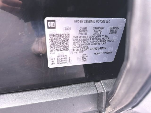 Used 2025 GMC Yukon XL Denali AWD/4WD image 34