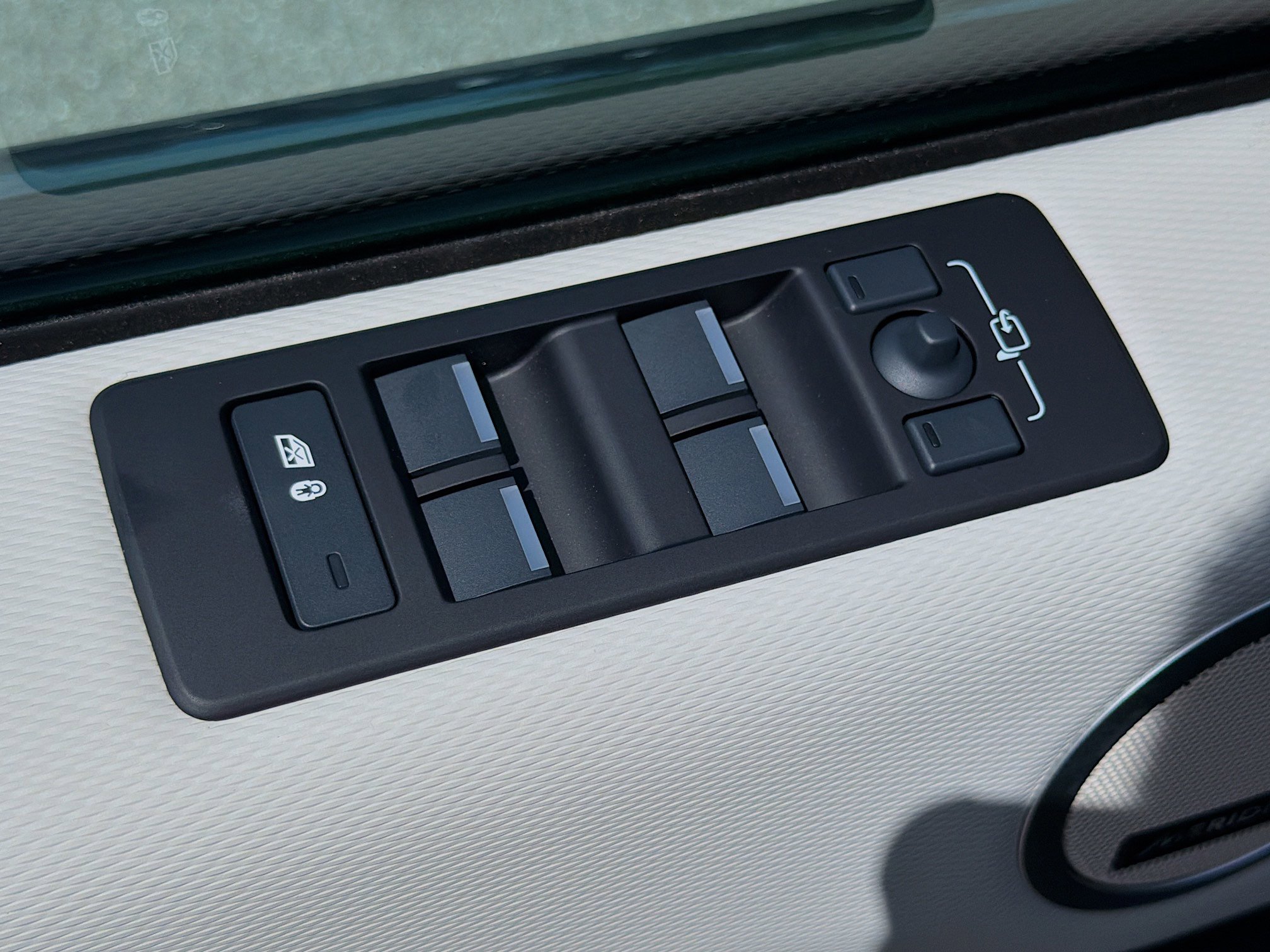 New 2026 Land Rover Discovery Dynamic SE AWD/4WD image 24