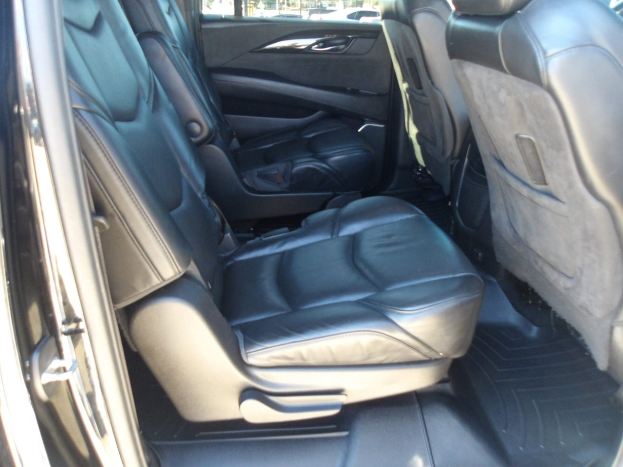 Used 2016 Cadillac Escalade ESV Platinum image 8