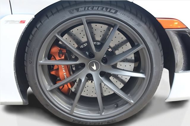 Used 2020 McLaren 720S Spider RWD image 7