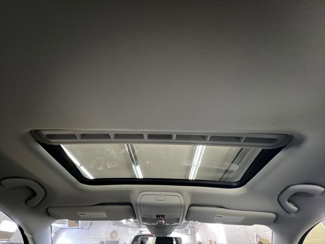 Certified 2022 Volkswagen Passat 2.0T SE image 21