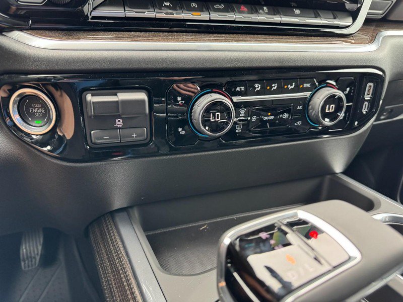 New 2025 Chevrolet Silverado 1500 RST w/ Convenience Package II AWD/4WD image 16