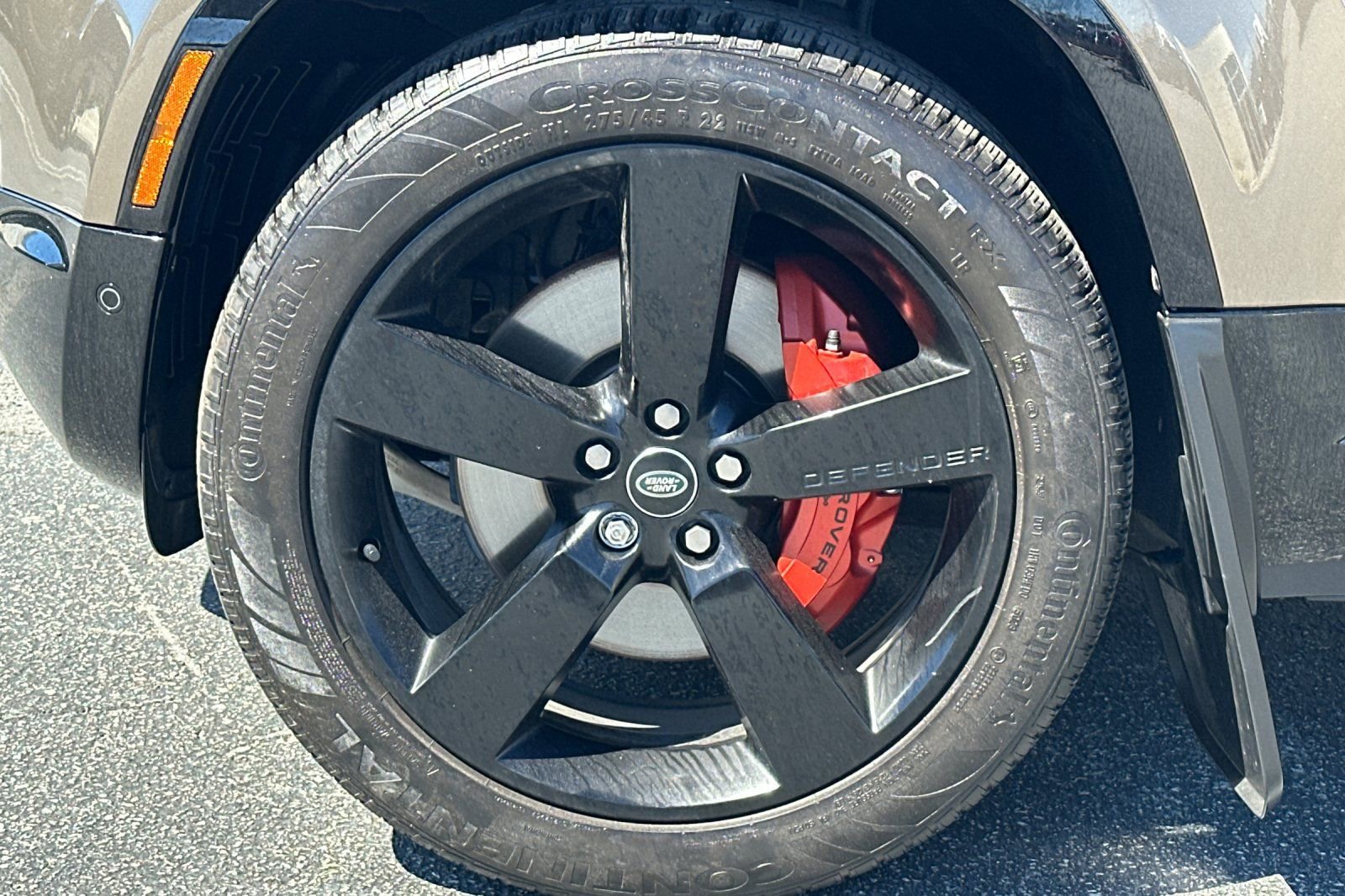 Used 2024 Land Rover Defender 110 X image 34