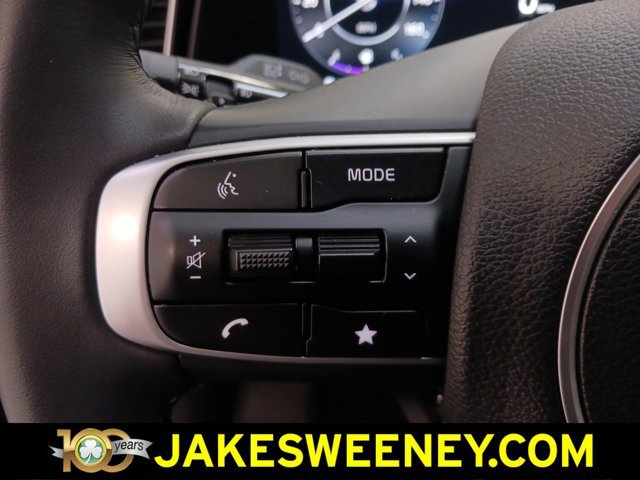 Used 2025 Kia Sportage SX image 16