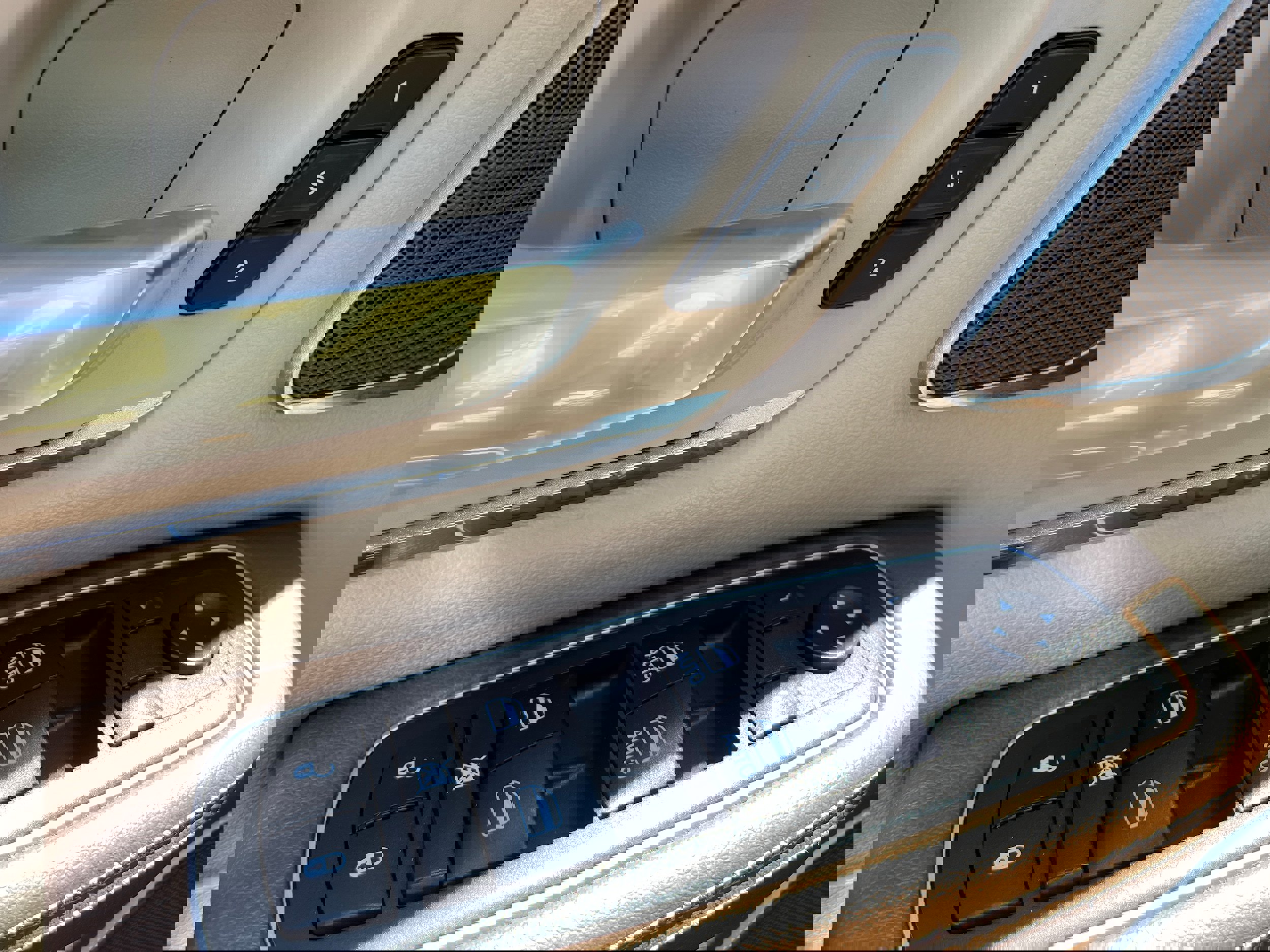 Used 2019 RAM 1500 Laramie AWD/4WD image 25