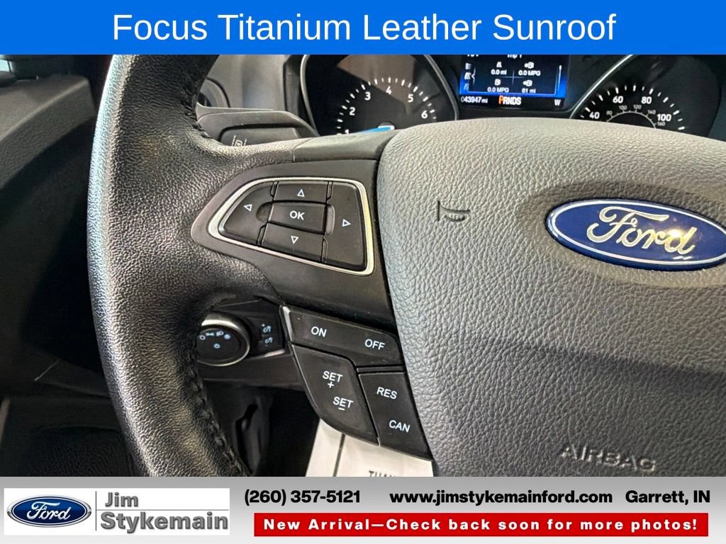 Used 2017 Ford Focus Titanium w/ Titanium Technology Package FWD image 20