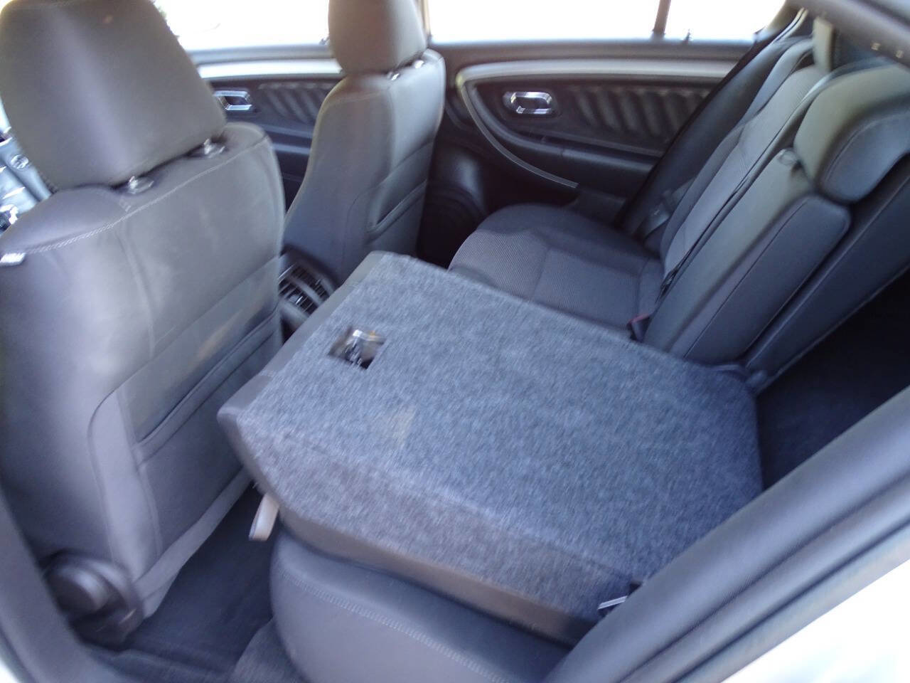 Used 2013 Ford Taurus SEL AWD image 26