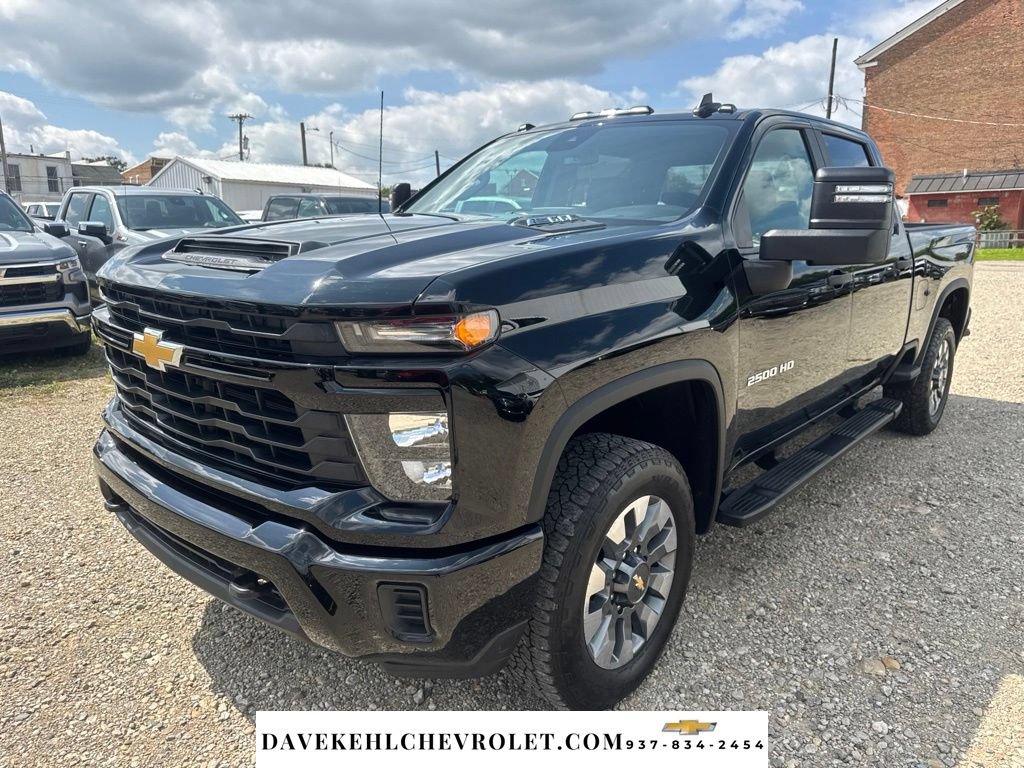 Used 2024 Chevrolet Silverado 2500 Custom w/ Custom Value Package AWD/4WD image 1