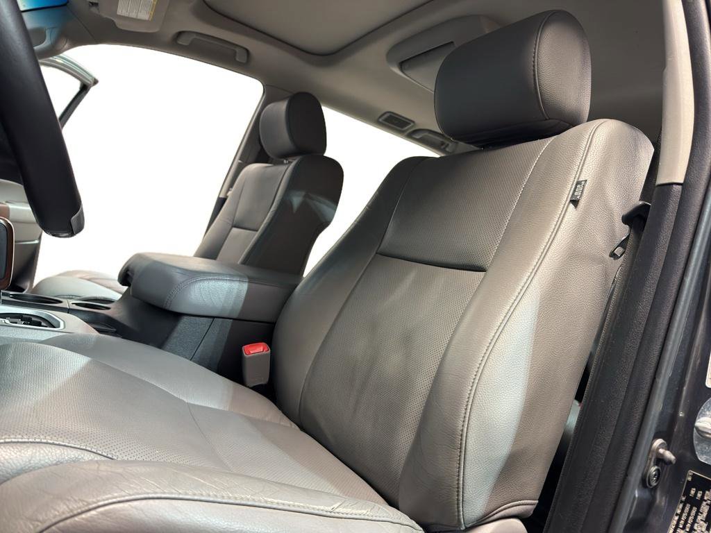 Used 2015 Toyota Sequoia Platinum AWD/4WD image 15