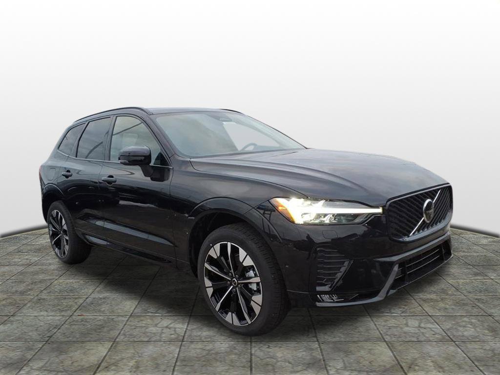 New 2026 Volvo XC60 B5 Plus w/ Protection Package Premier