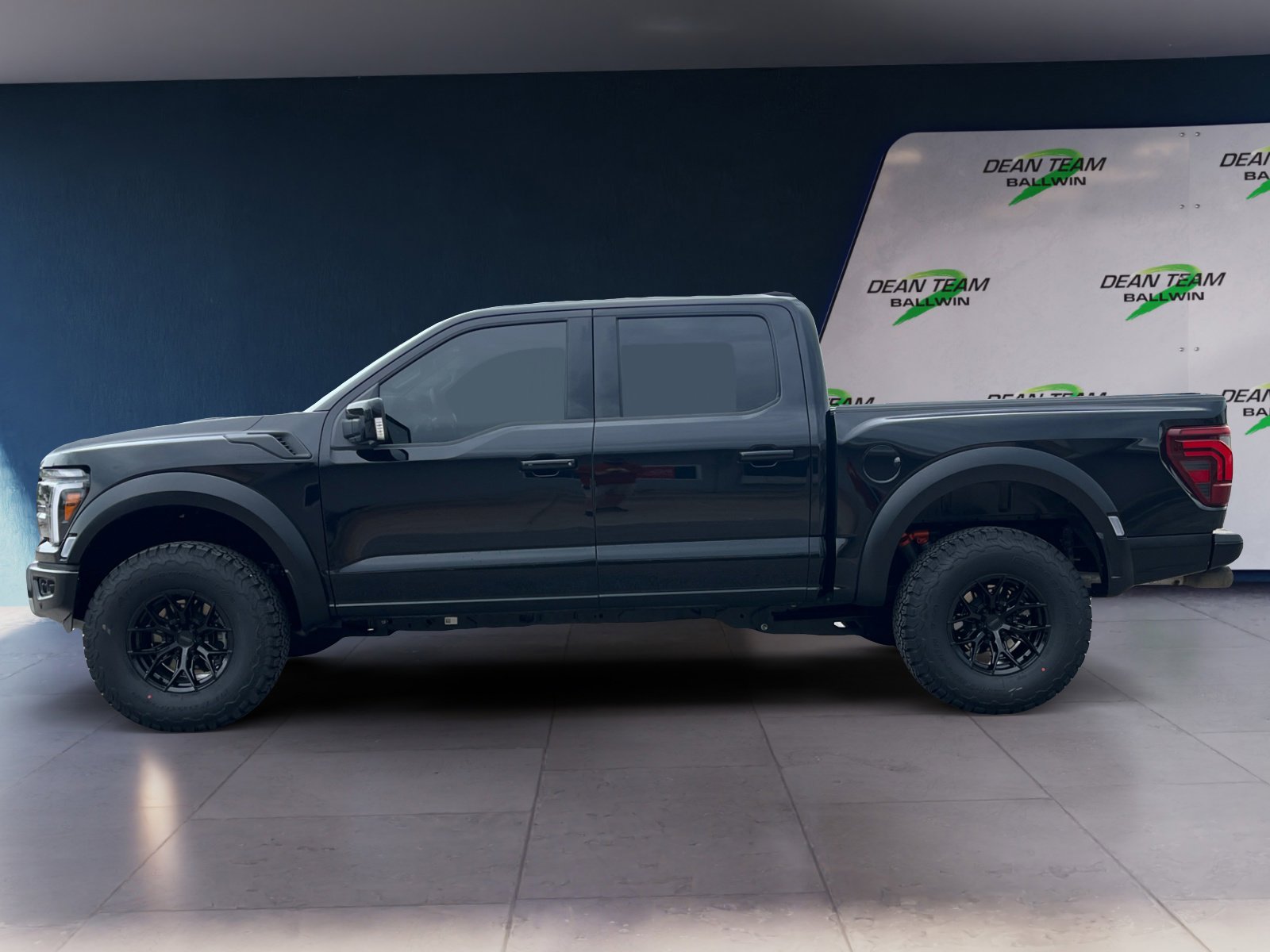 Used 2025 Ford F150 Raptor image 4