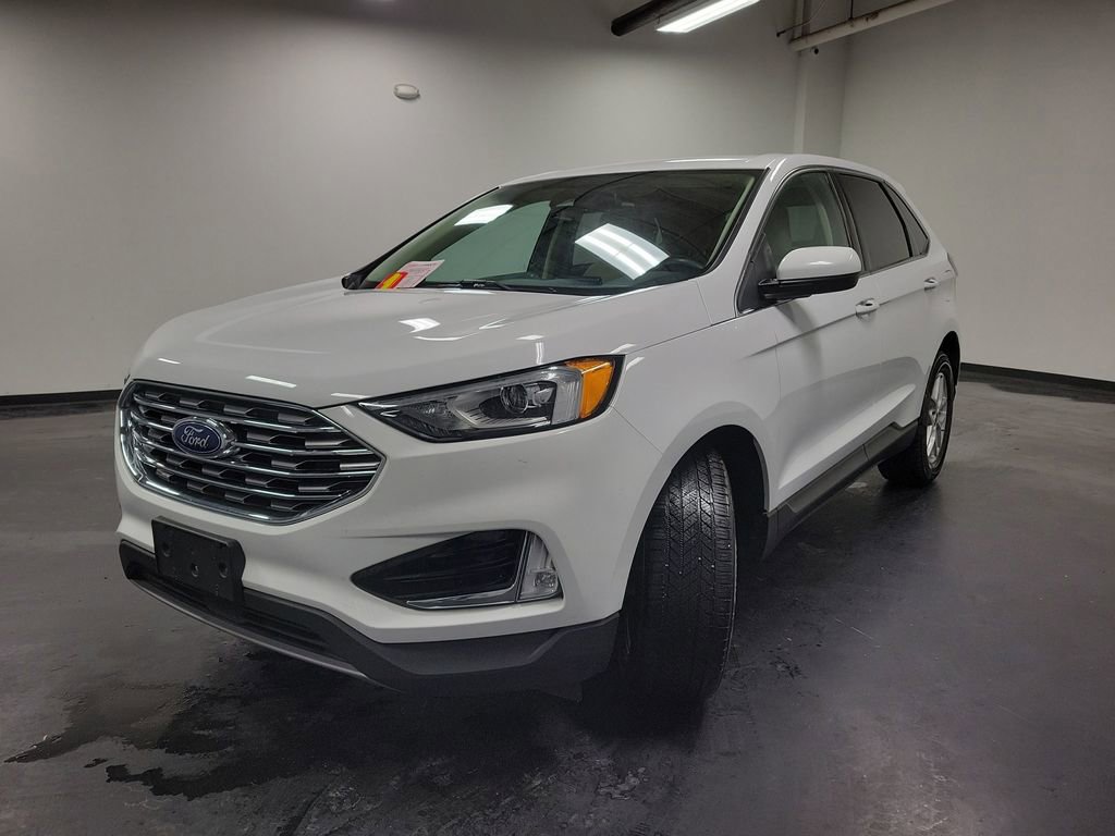 Used 2021 Ford Edge SEL w/ Cargo Accessory Package image 4